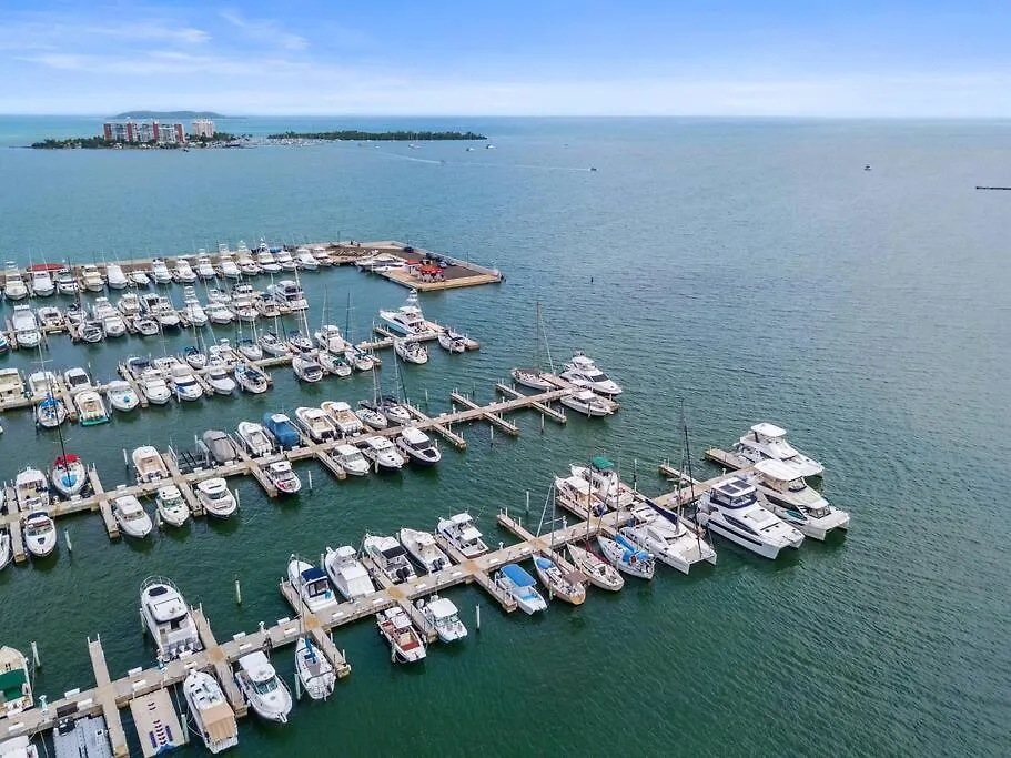 Marina Luxury Rooms #1 Fajardo 0*,